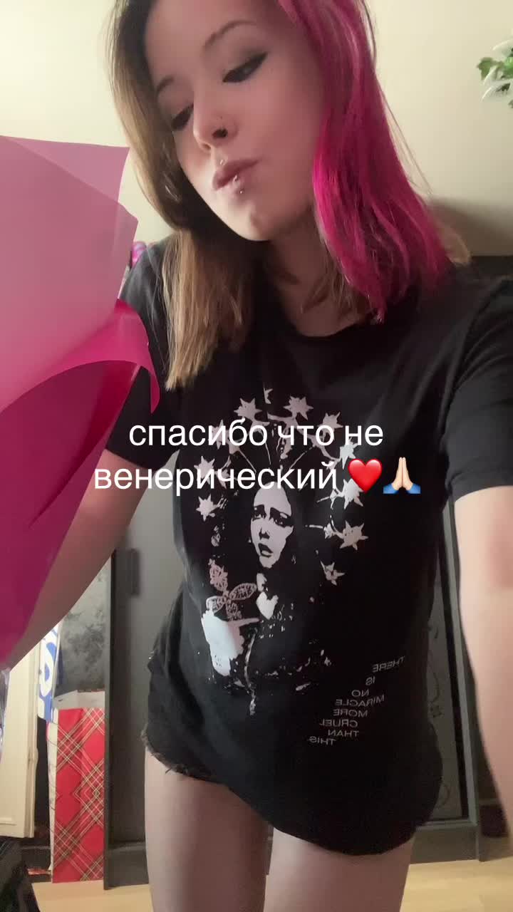@xeuqシ