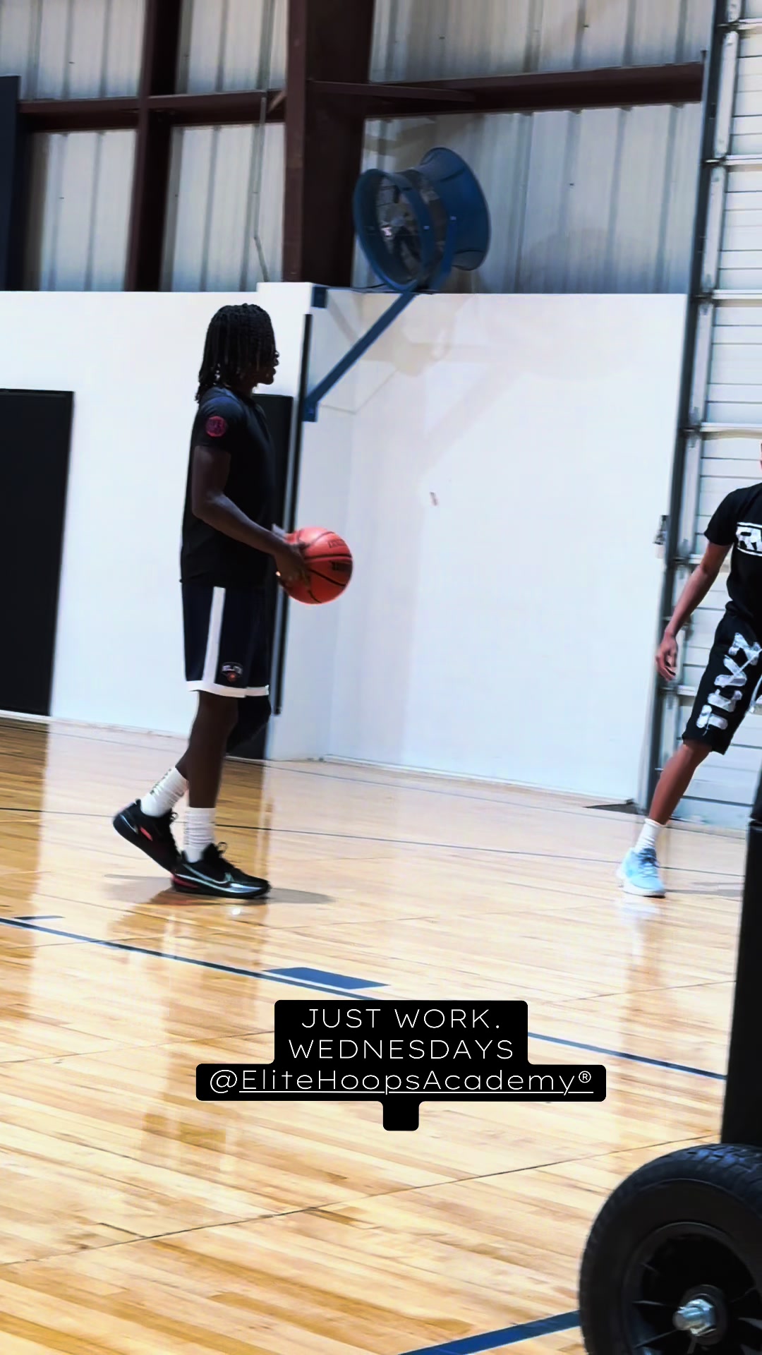 @EliteHoopsAcademy