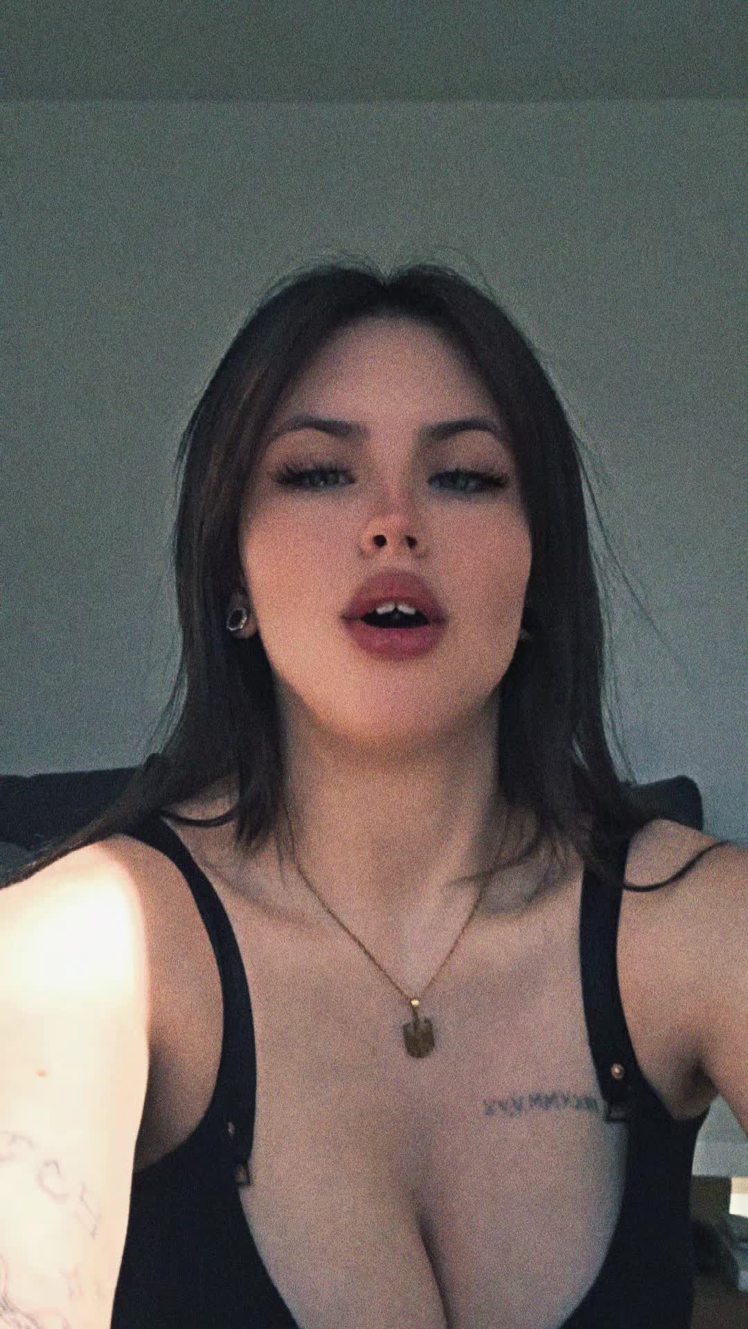 @Sweettattoogirl_157