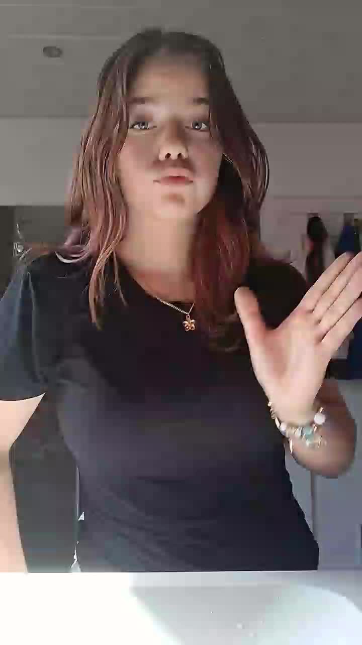 @Sophieee