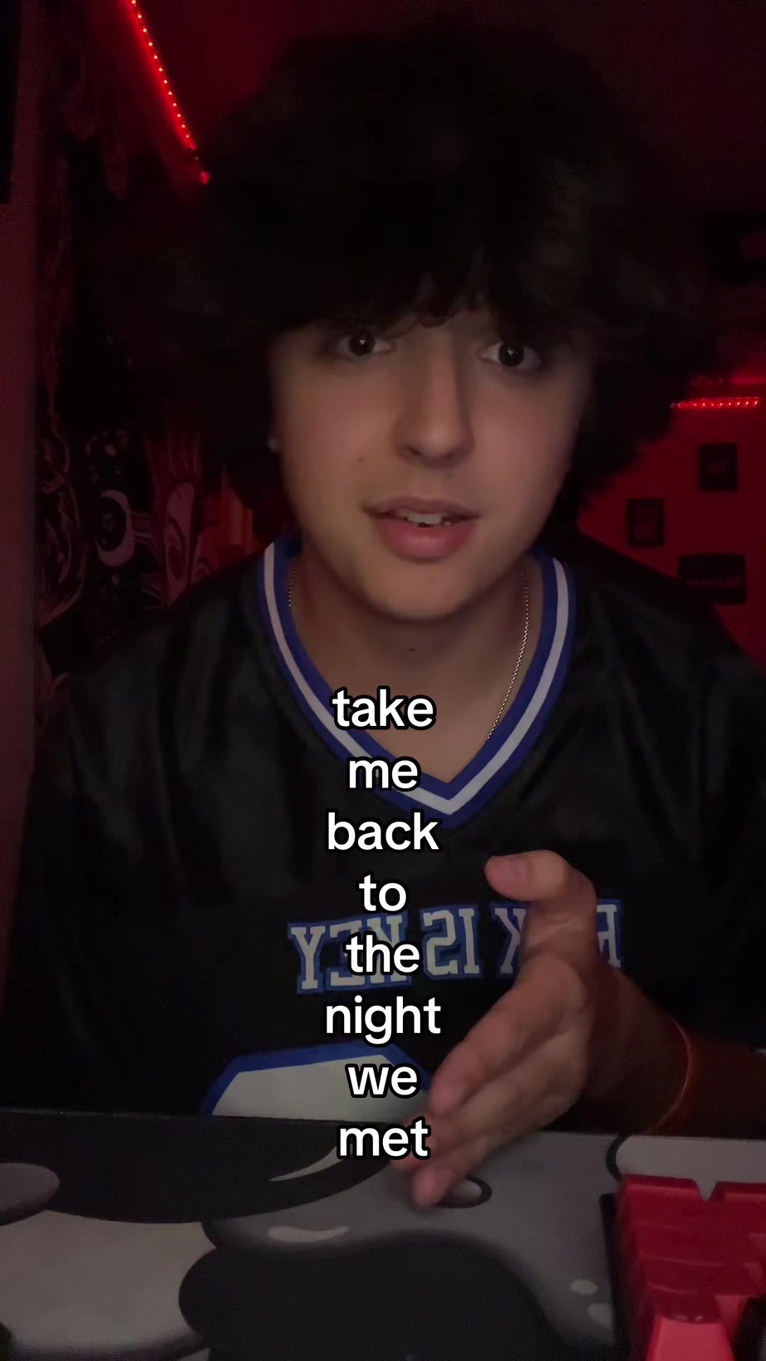 @T