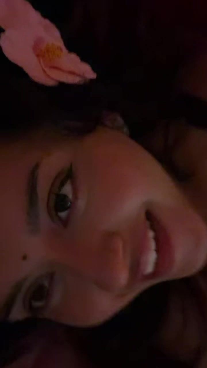 @Vanshikasharma