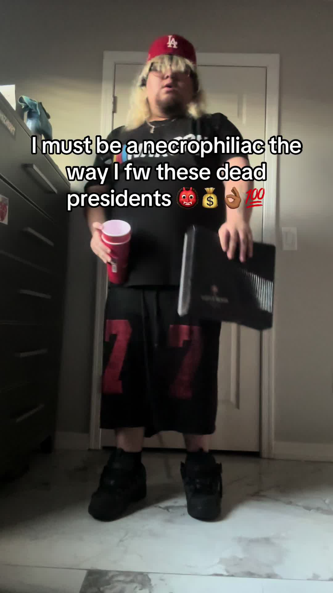 @Jxy6ix