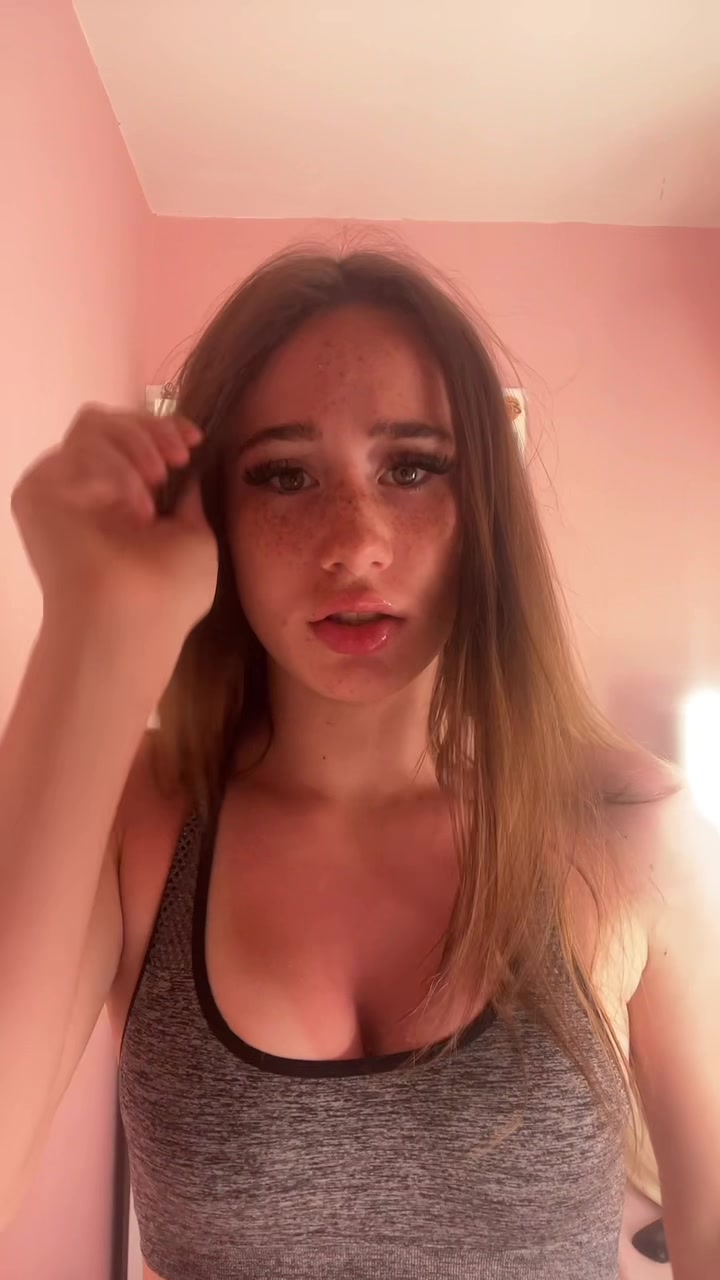 @𝐦𝐢𝐚-𝐦𝐨𝐨👑🤎