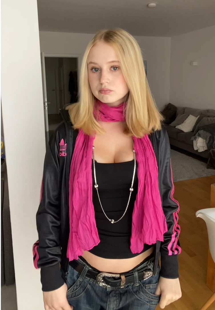 @emeliekarn