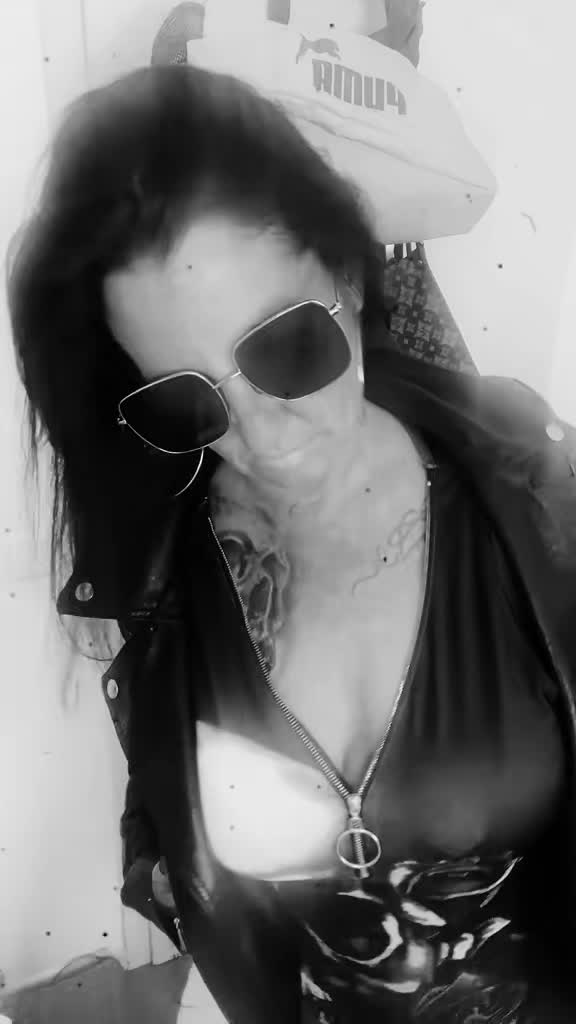 @🖤💜👑Kämpferin👑💜🖤