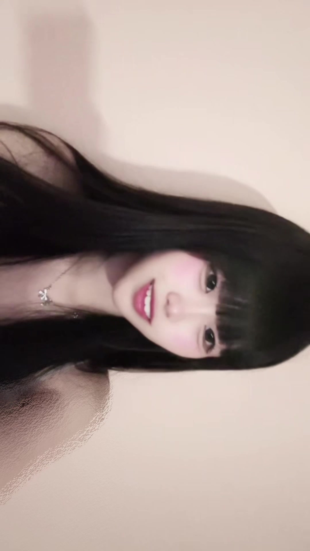 @༒