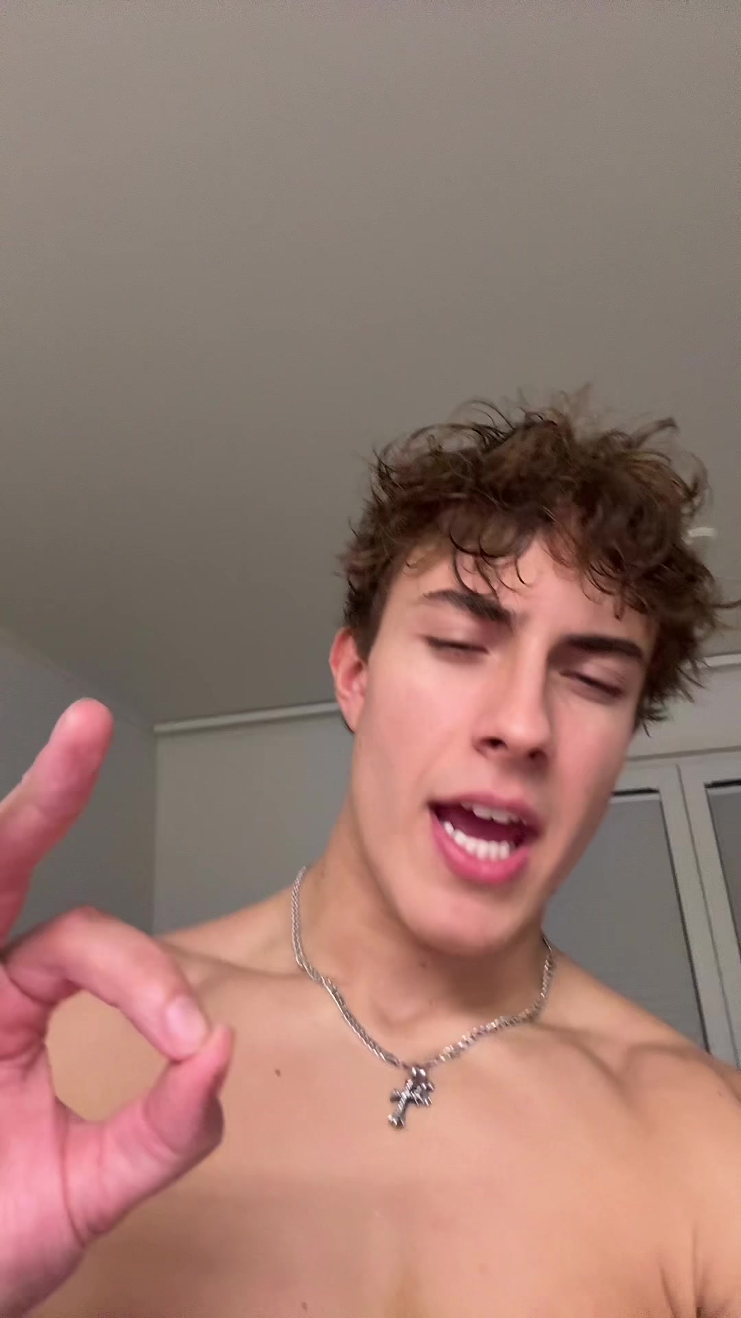 @Nicco