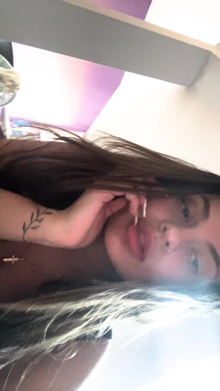 @Donika Purrini