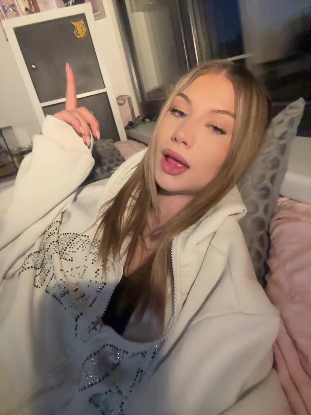 @sarajancik