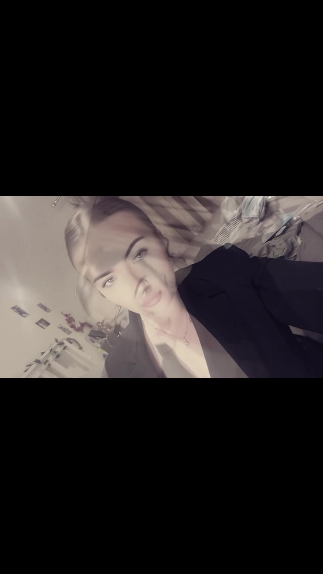 @𝐞𝐥𝐥𝐚