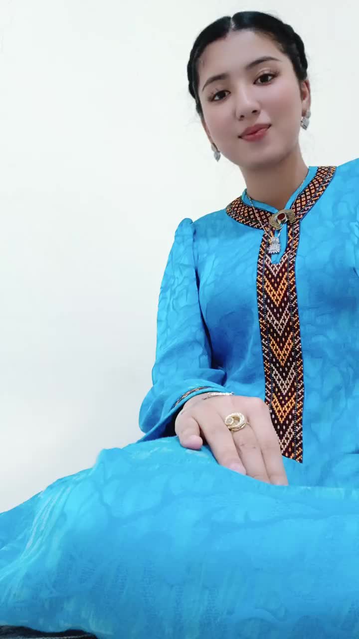 @Aỳg&uuml;l Meretgeldiyewa