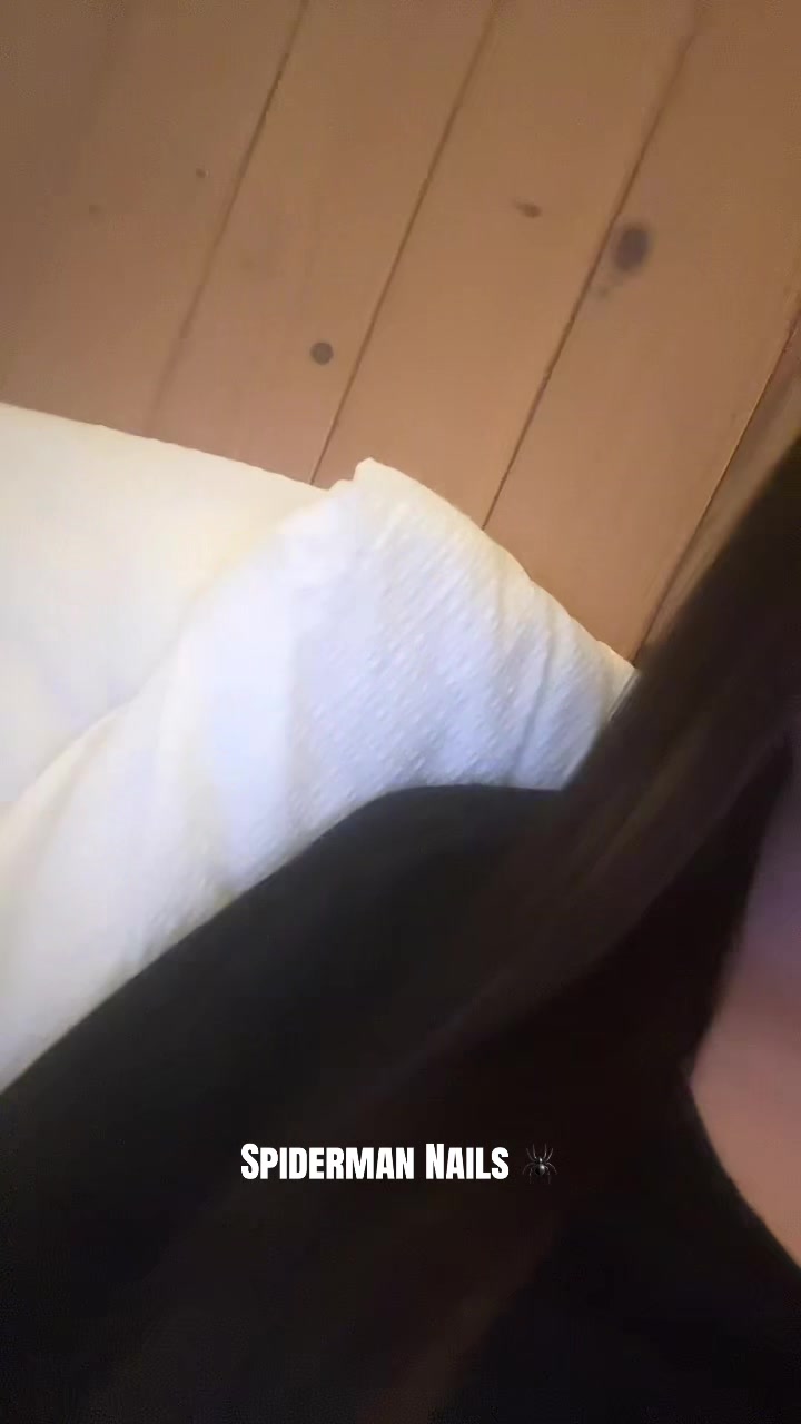 @𝑨𝒓𝒘𝒆𝒏 丰ྀི