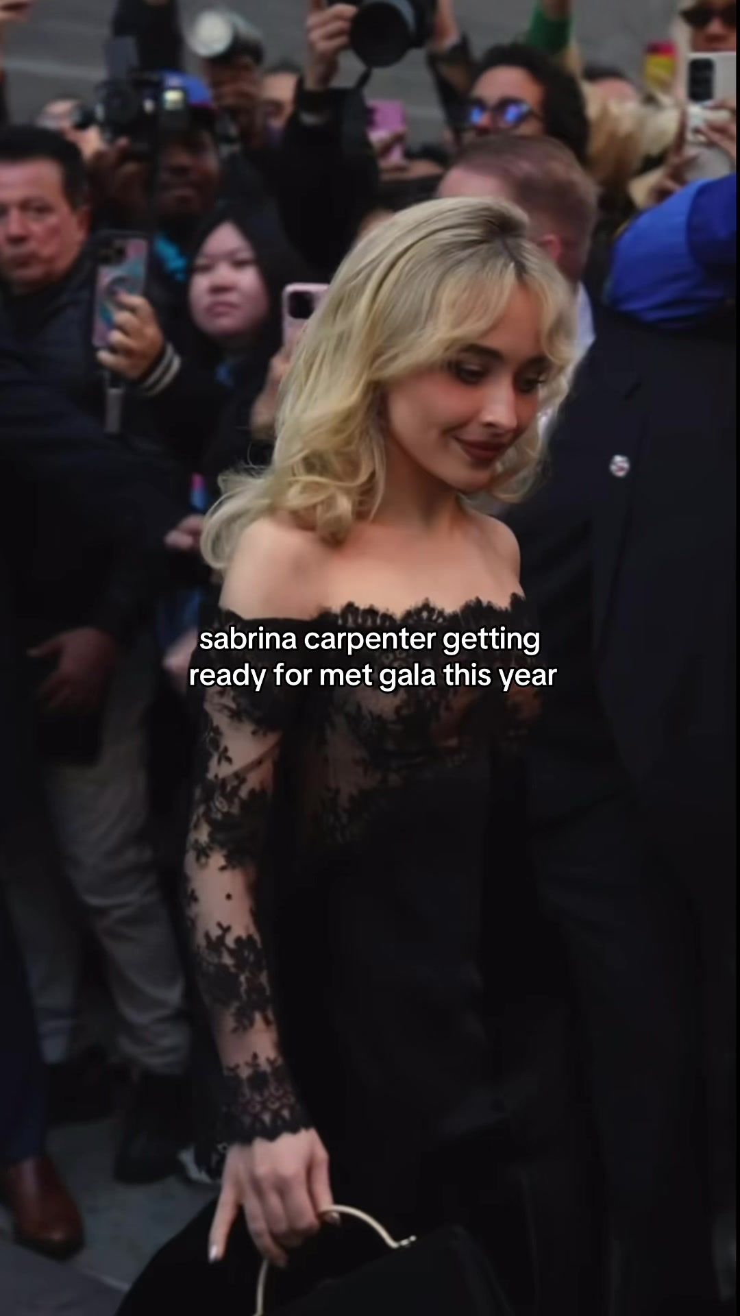 @★