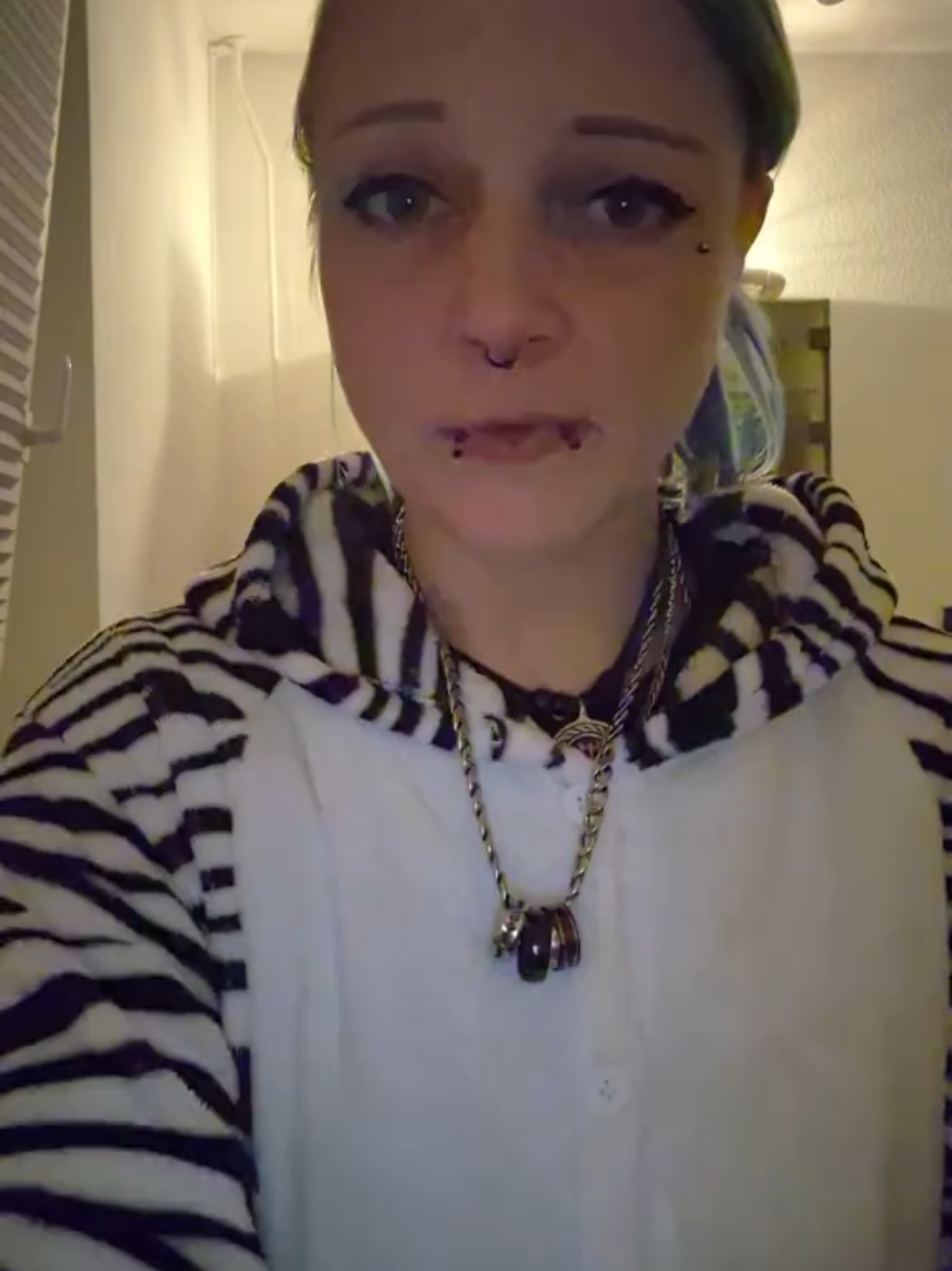 @Liv