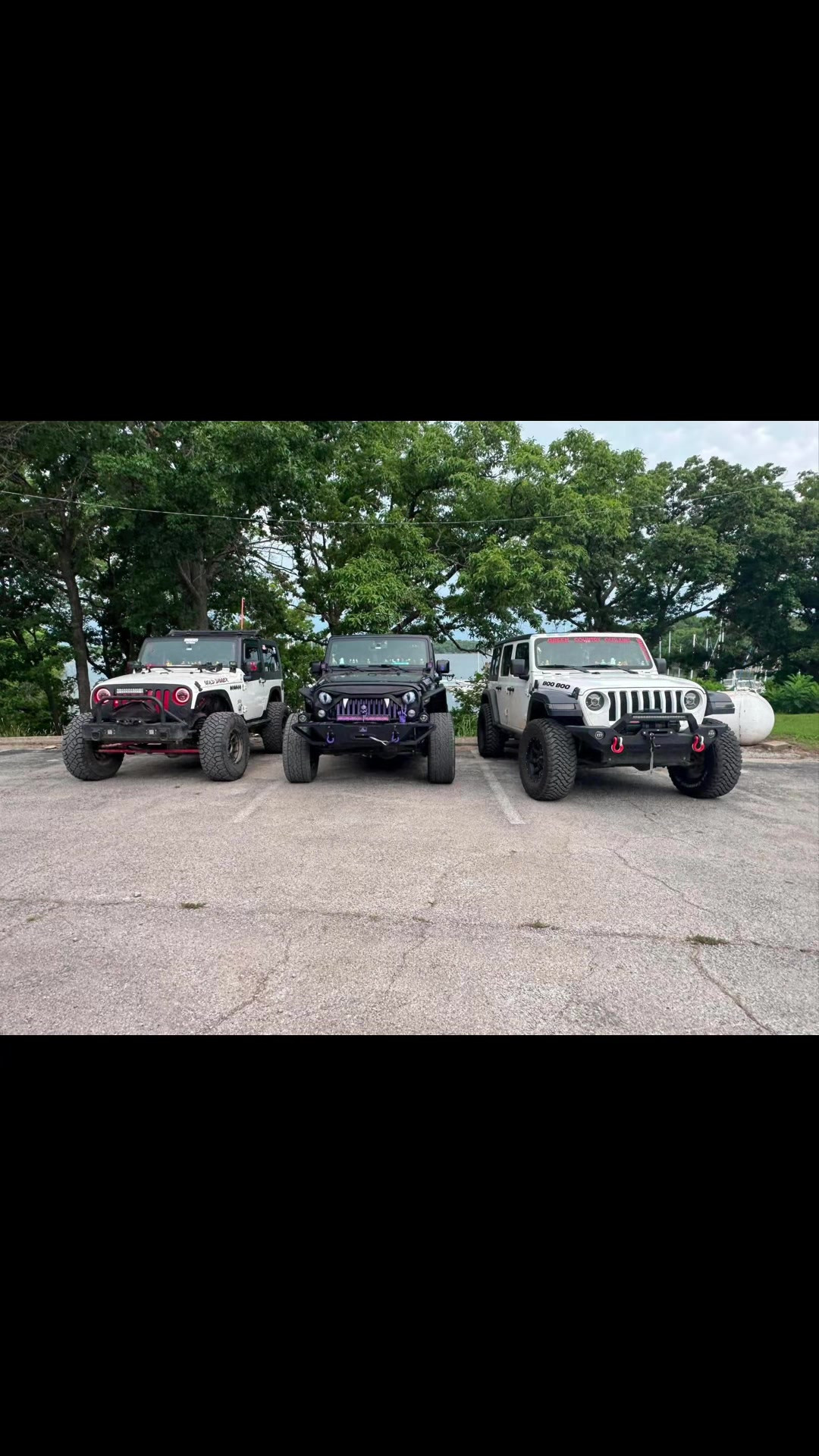@BOO_BOO_JEEP