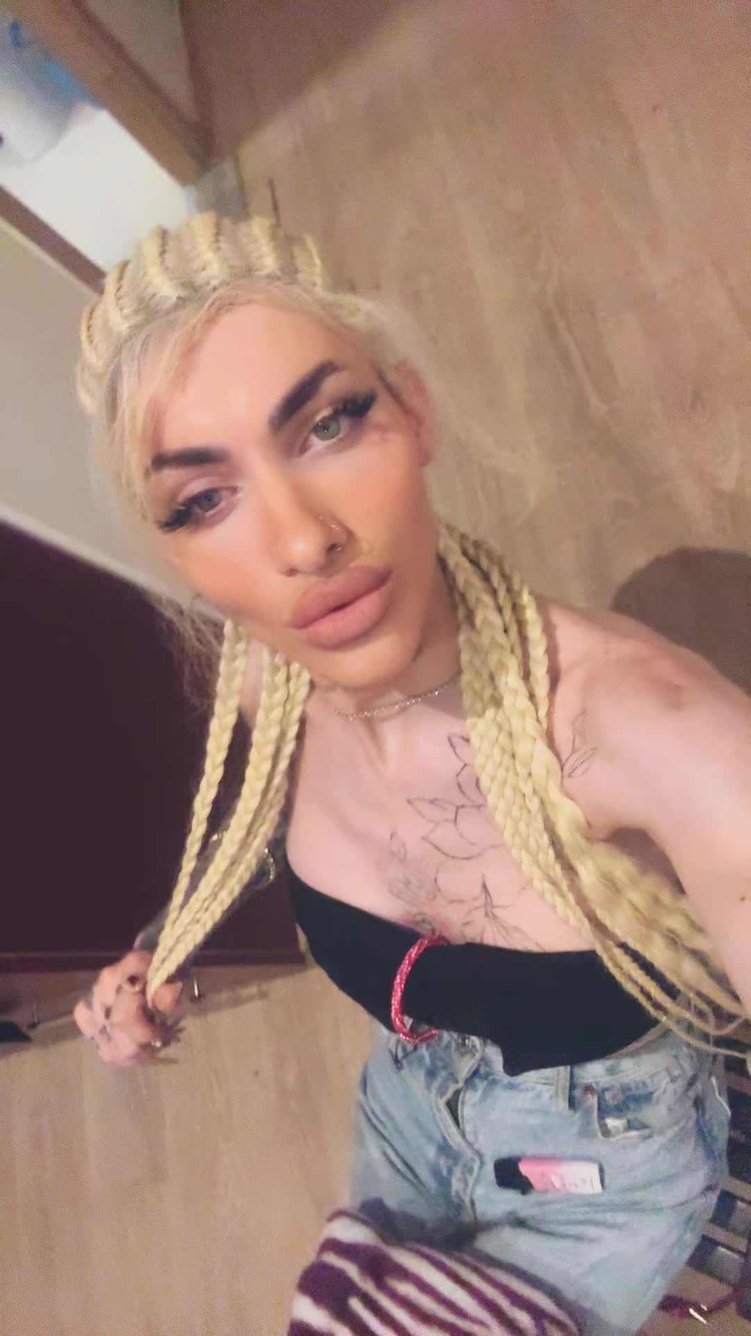 @Andrastoeva1