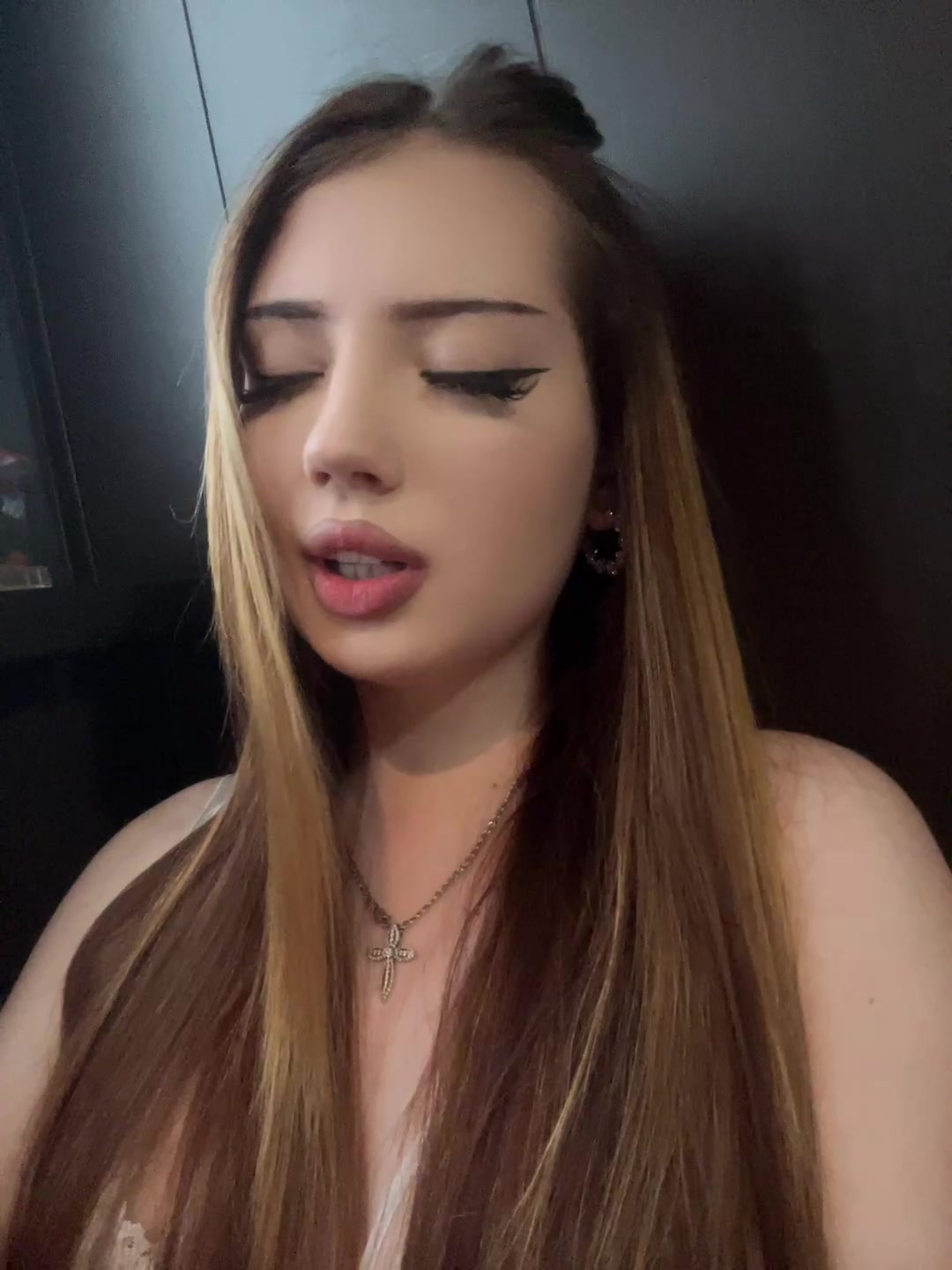 @⚜️