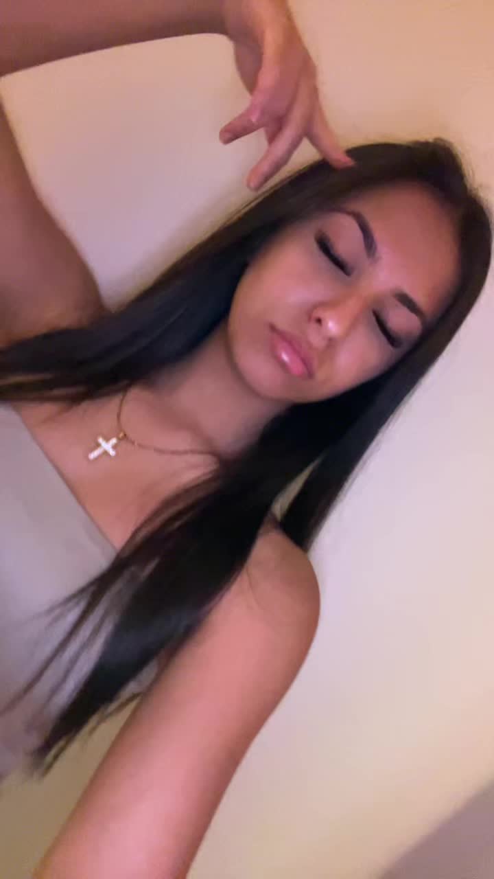 @sabrina