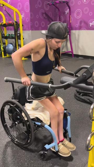 @paraplegic queen 👸