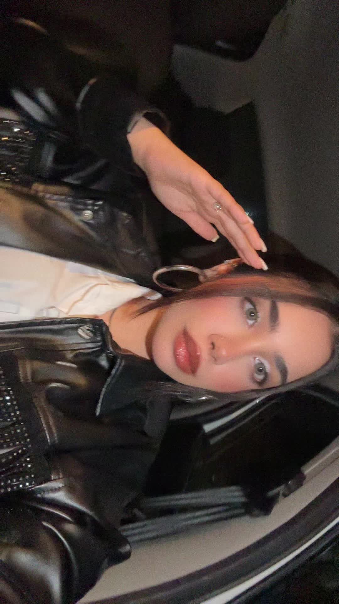 @tanaz