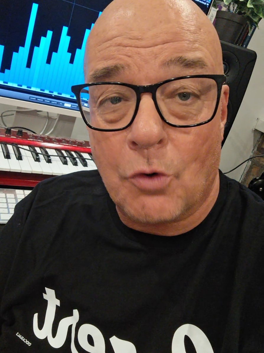 @DJ Mark van Dale