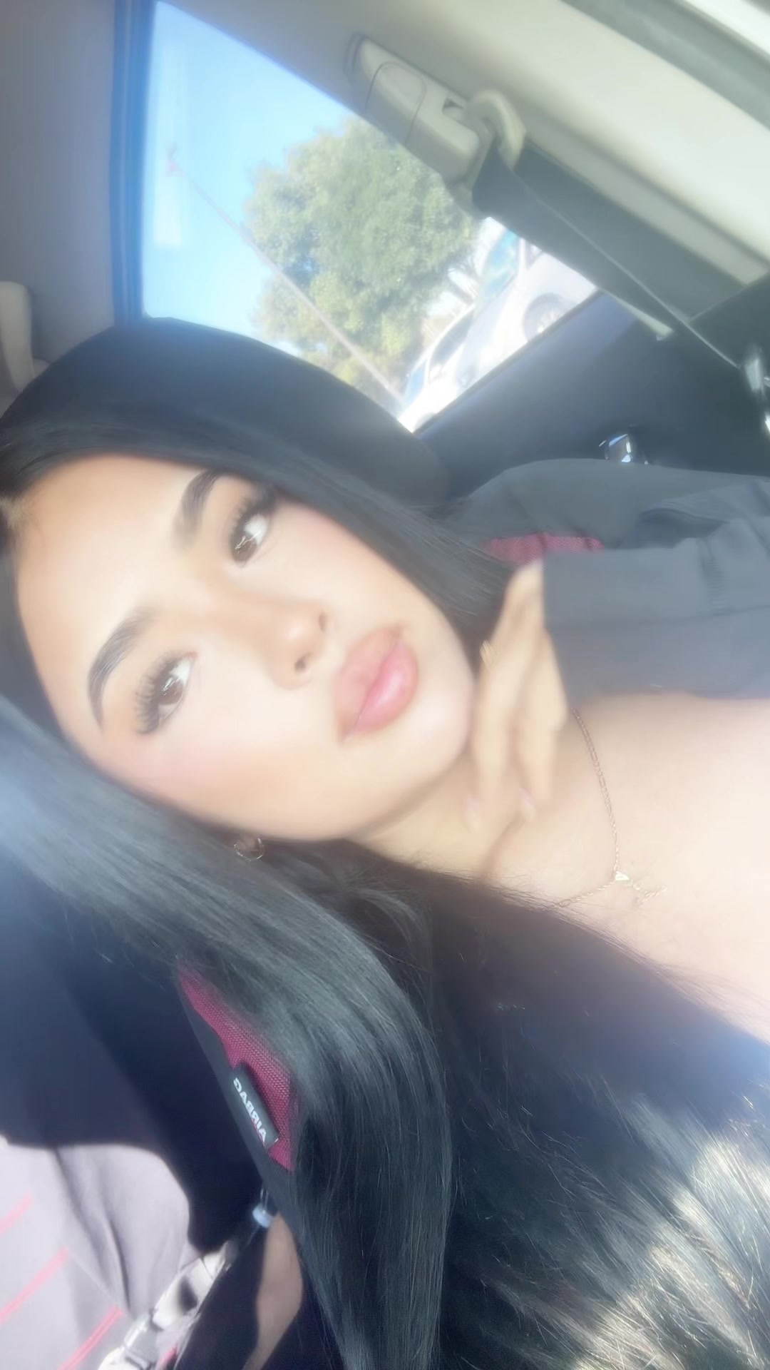 @𝐋.𝐑
