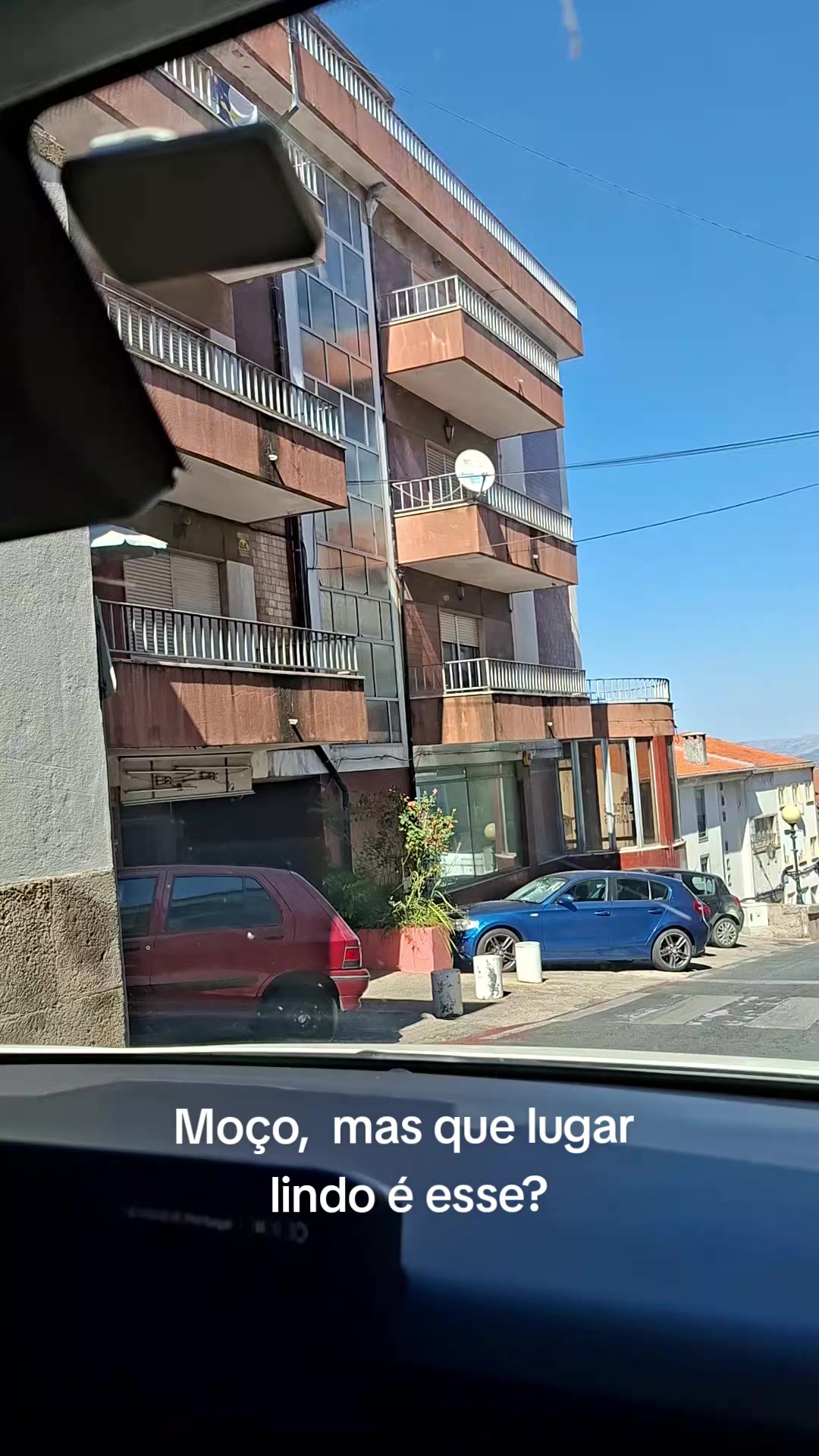 @Luciart's