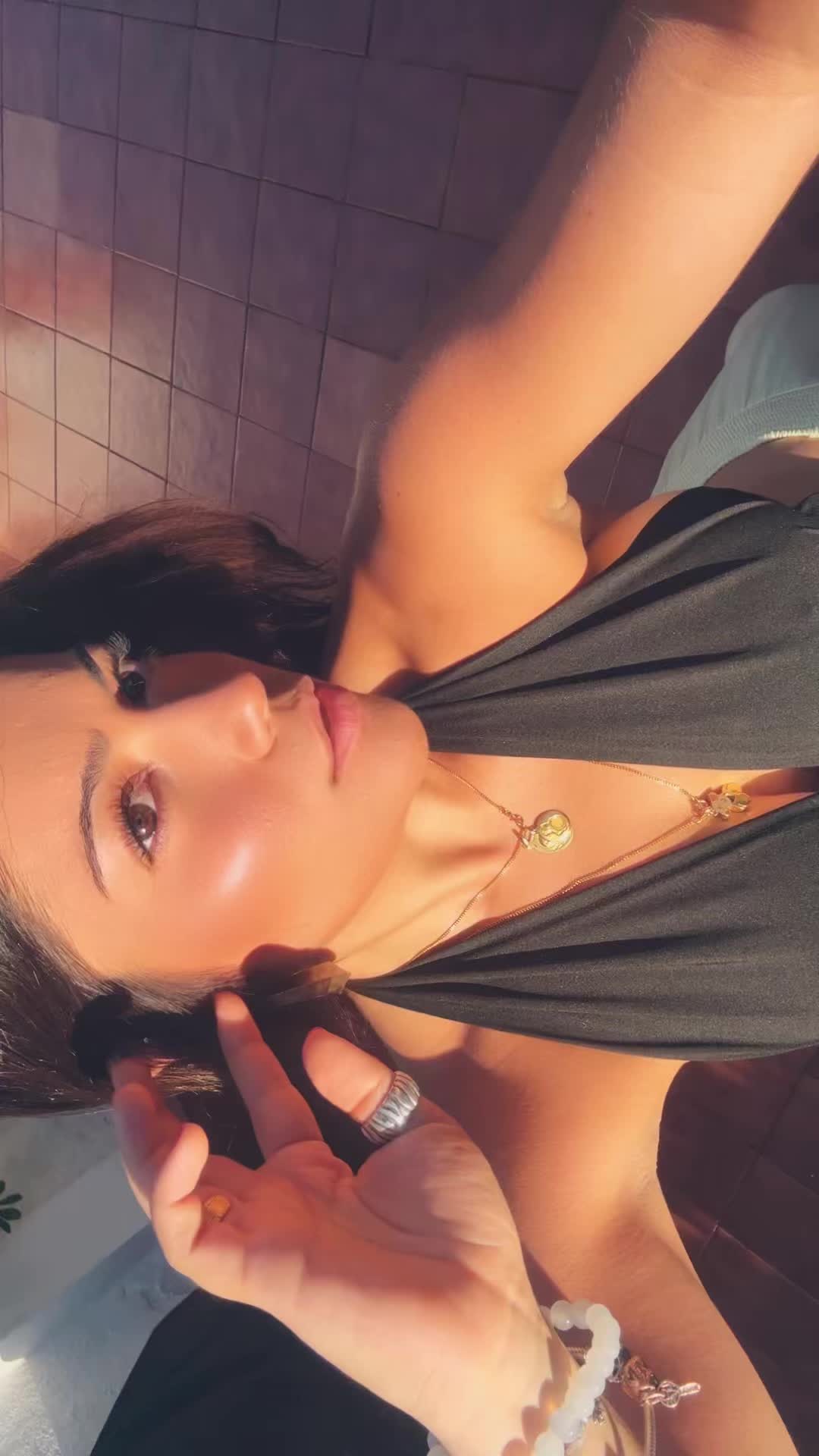 @sofisee_
