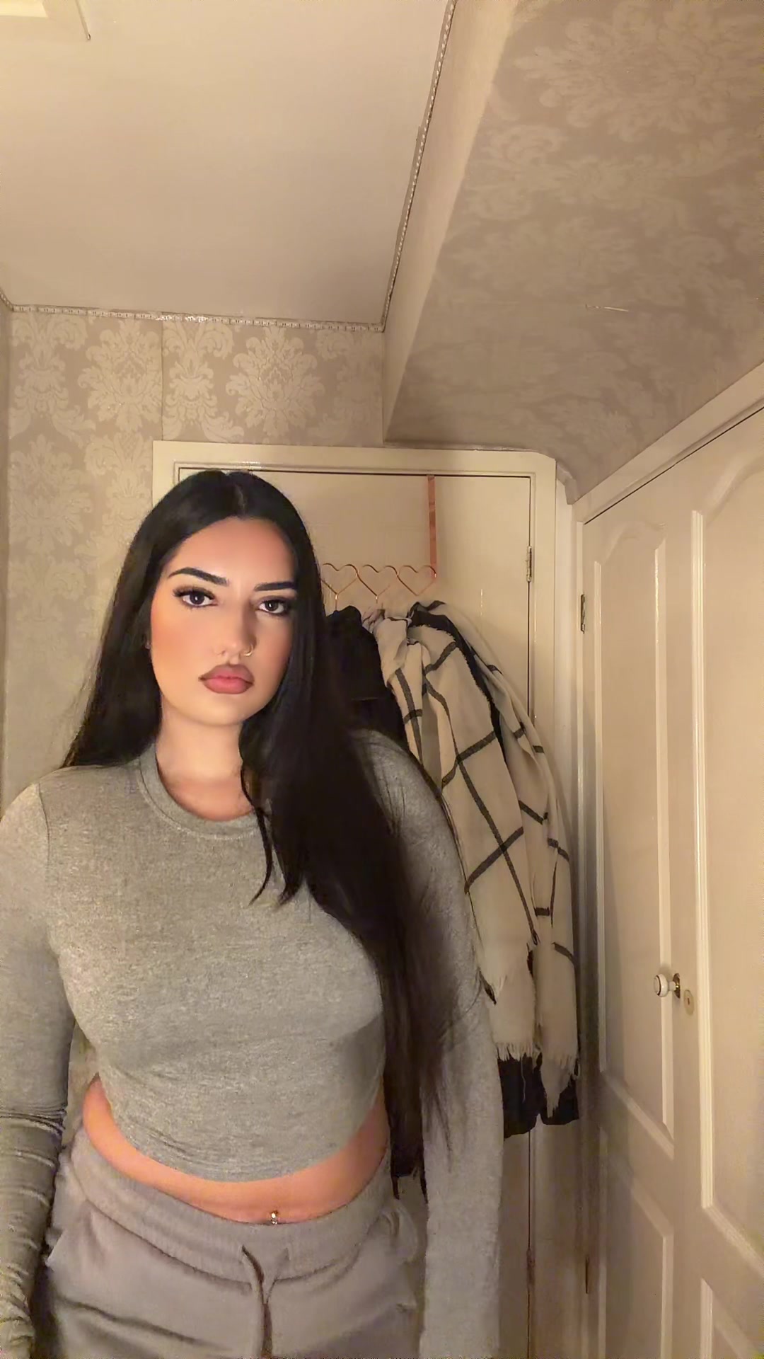 @𝓈𝒾𝓂
