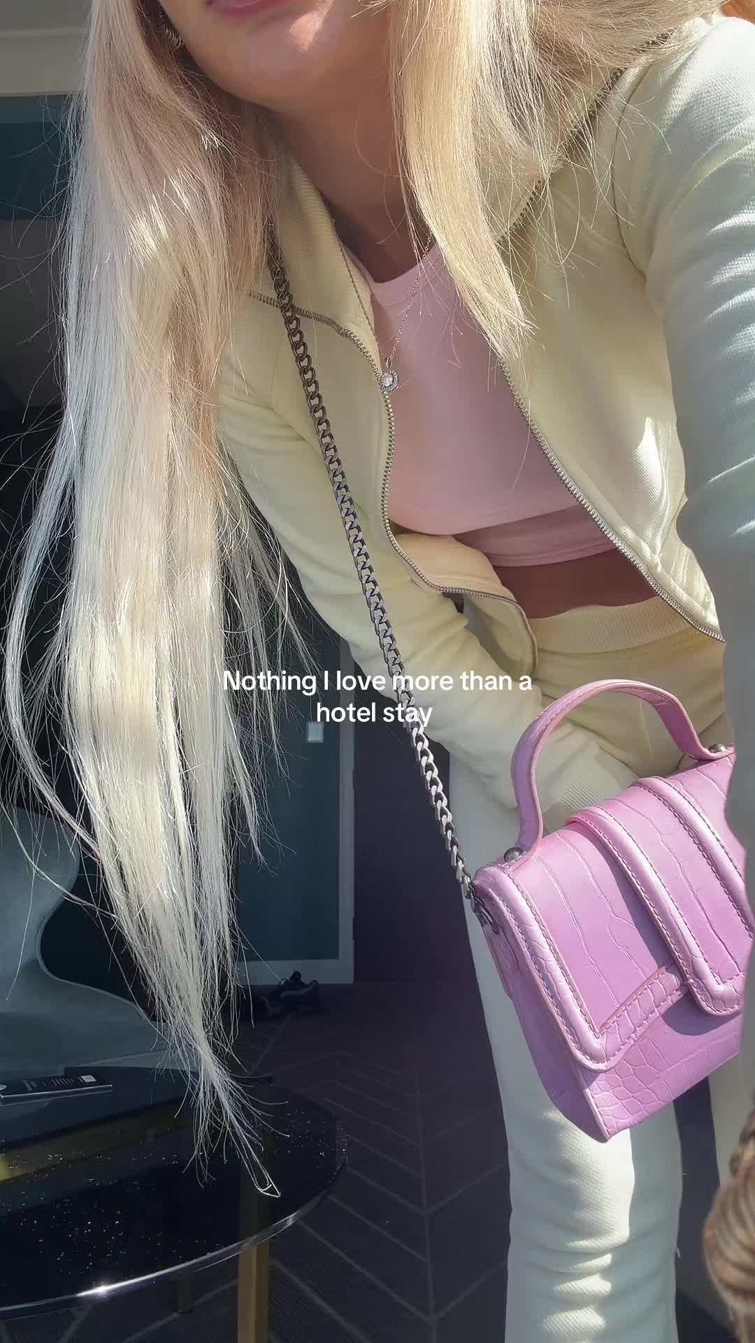 @Ɩıʄɛ ơʄ ཞɧı 🍒🫧🧸