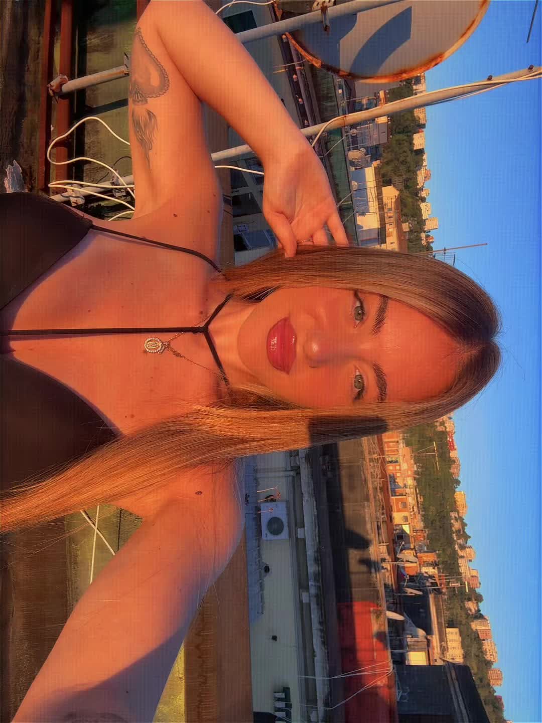 @R🍒