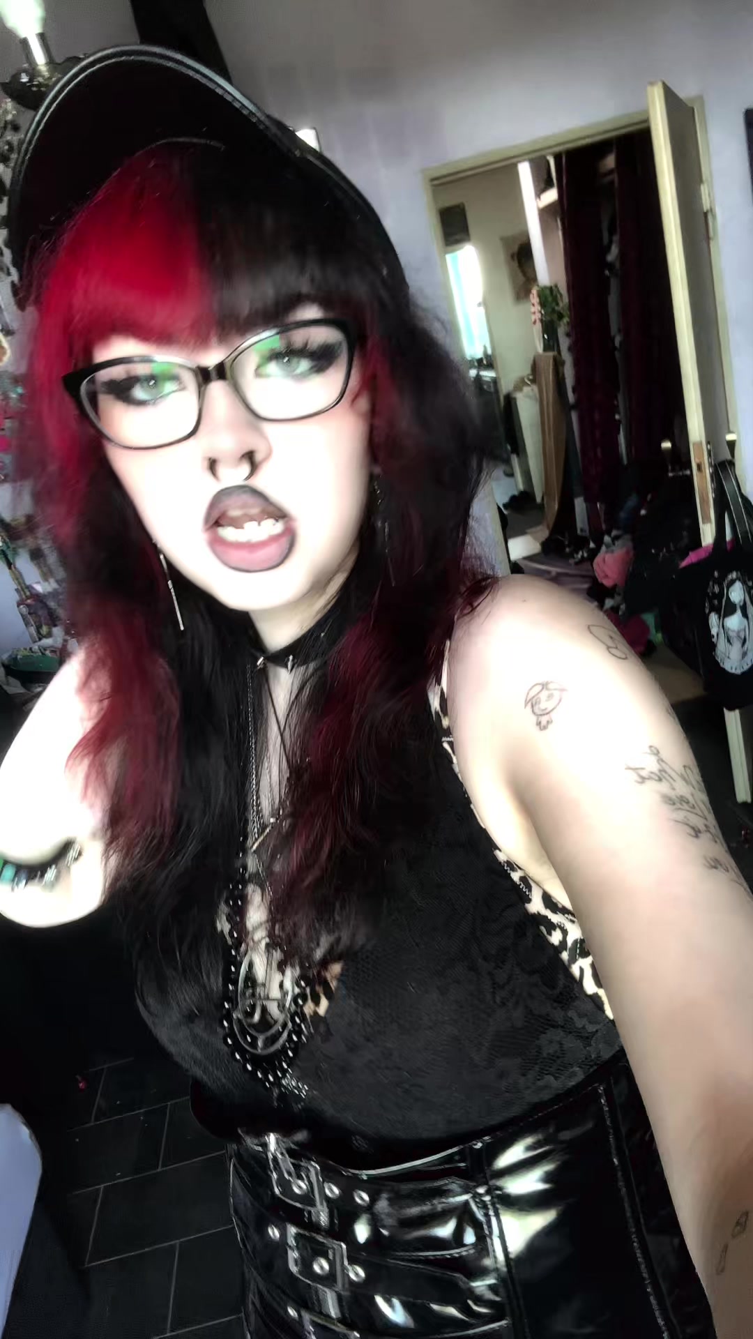 @Vampia🖤