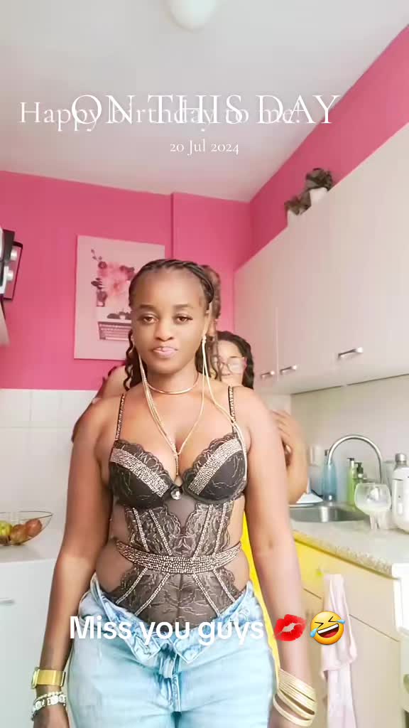@QUEENA ESTHER 🇸🇱🇩🇰🇺🇸🇳🇬