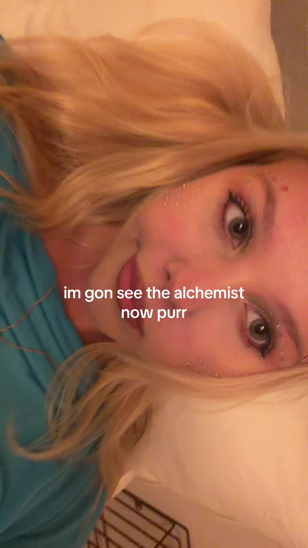 @elisedrinksalmondmilk