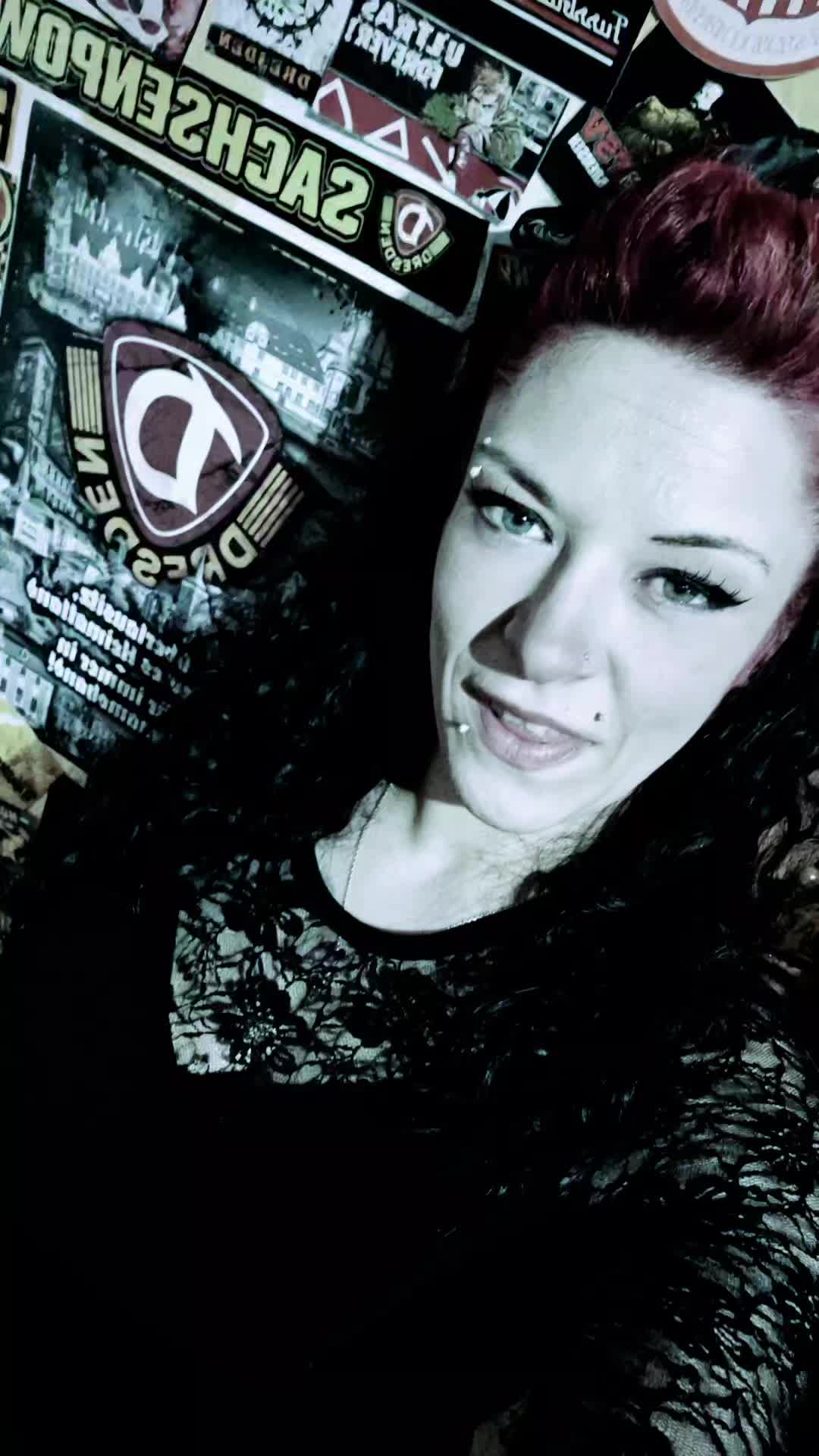 @🖤💛Jenni🖤💛