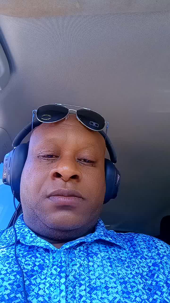 @DUVALIER DYER