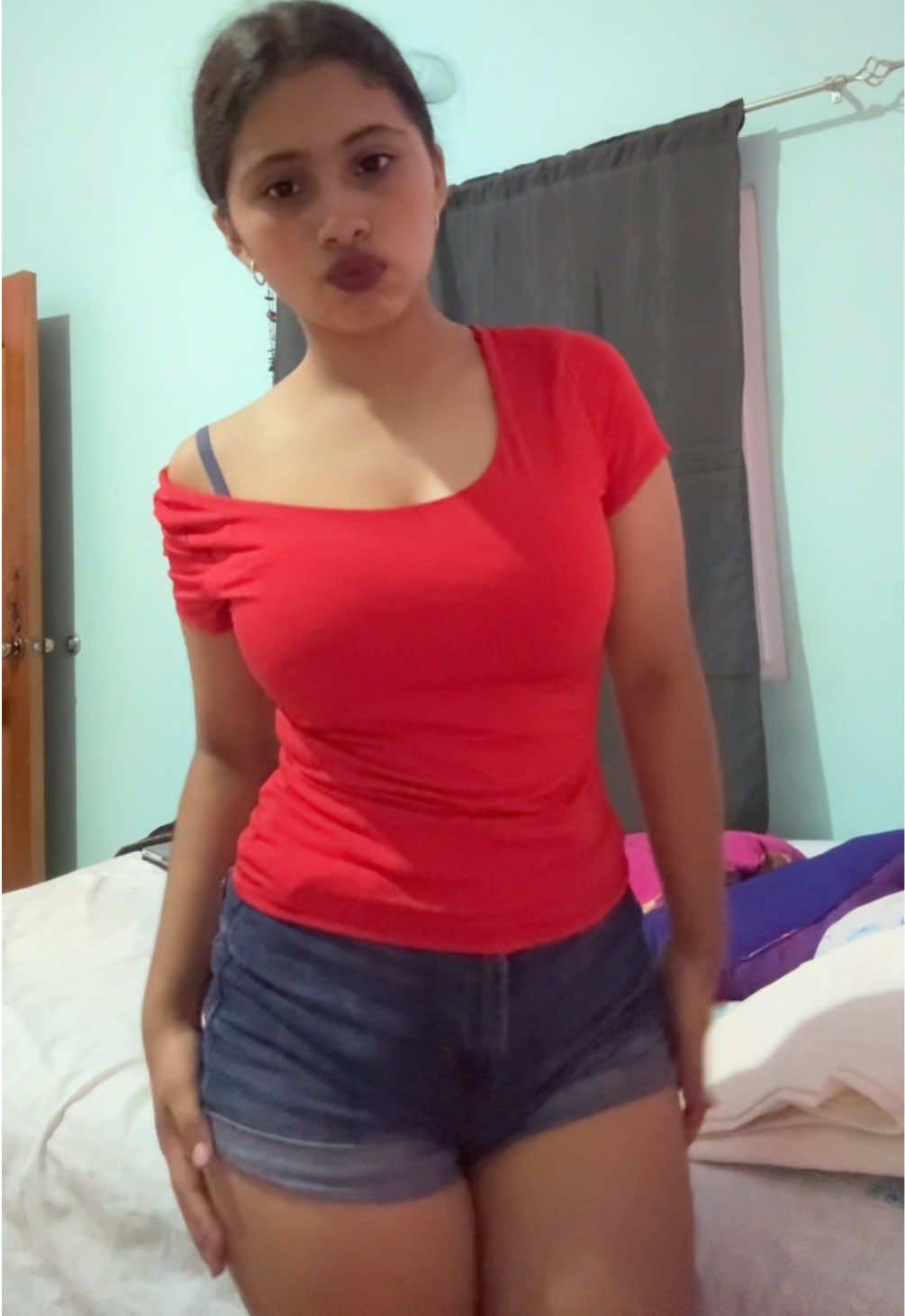 @Alejandra vf