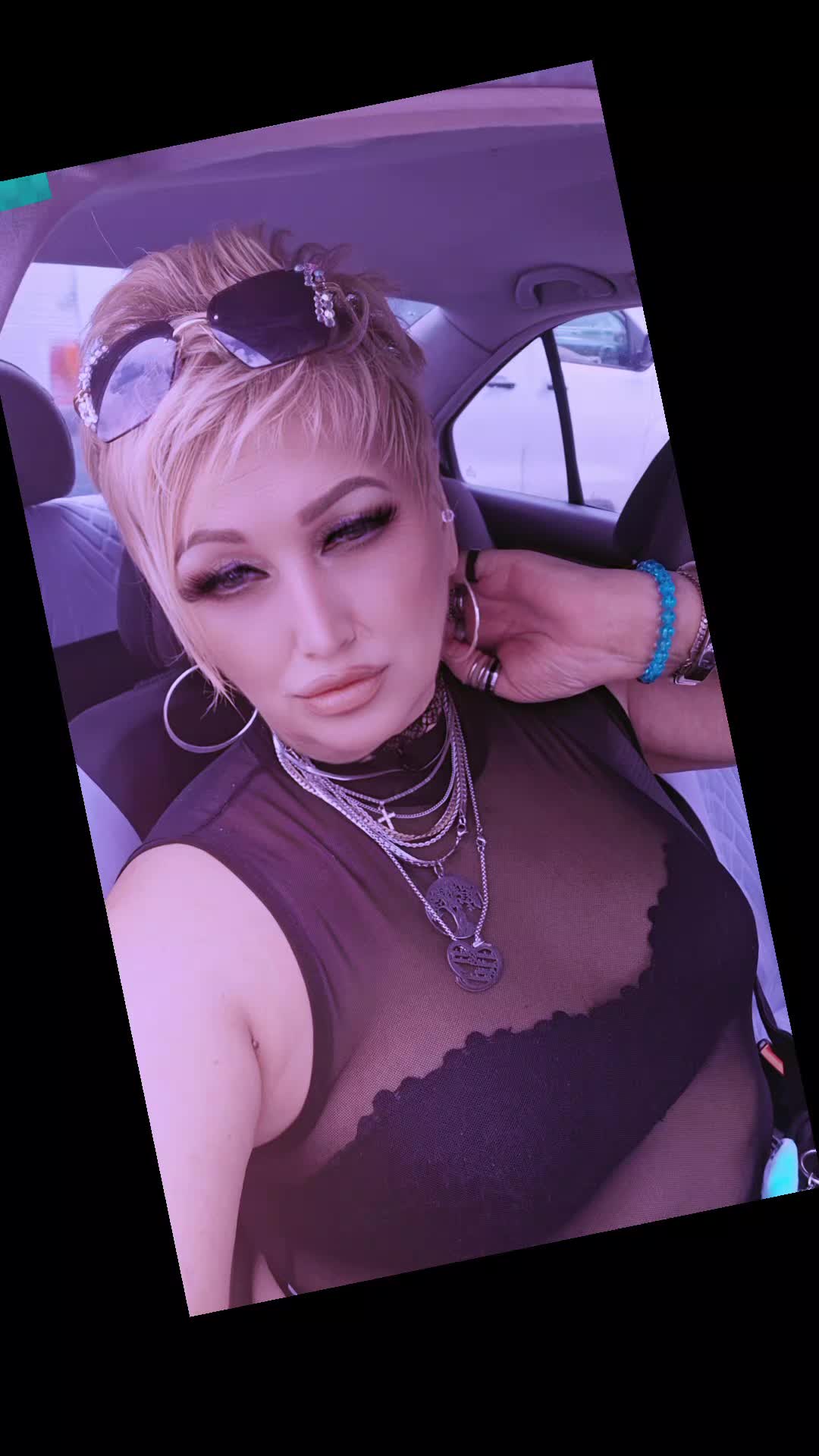 @𝒜𝓃𝒹𝒾𝓀𝒶