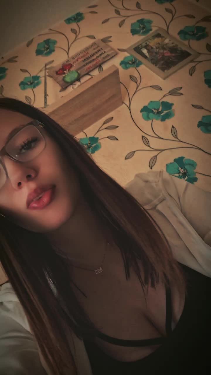 @y0urfavkimi_ brb