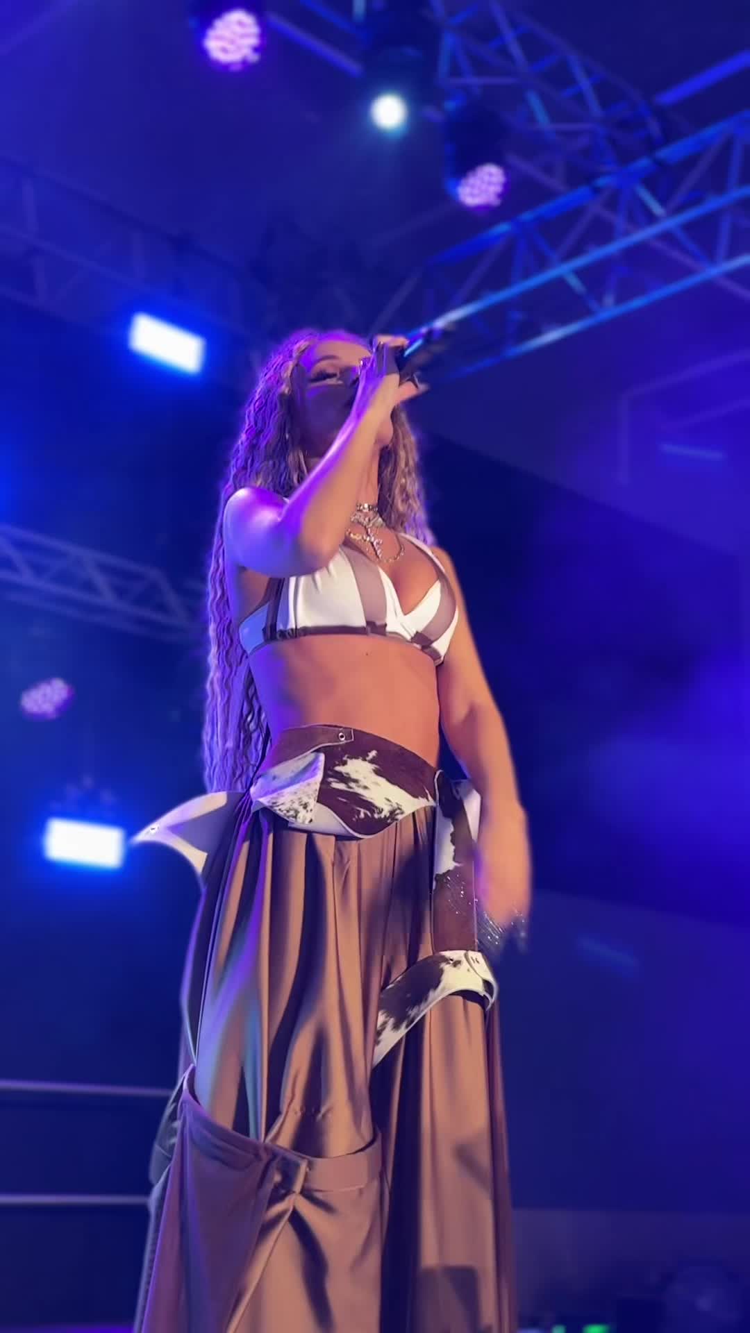 @Siskaa