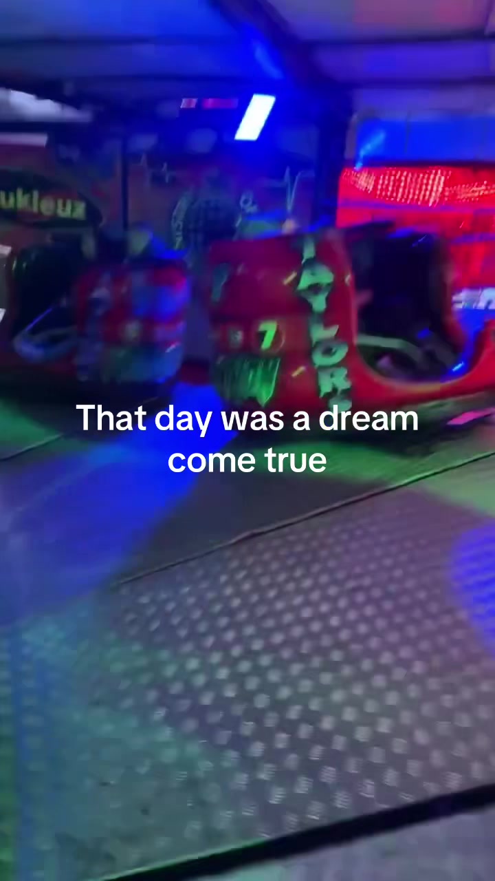@Daniel 🎠🎡