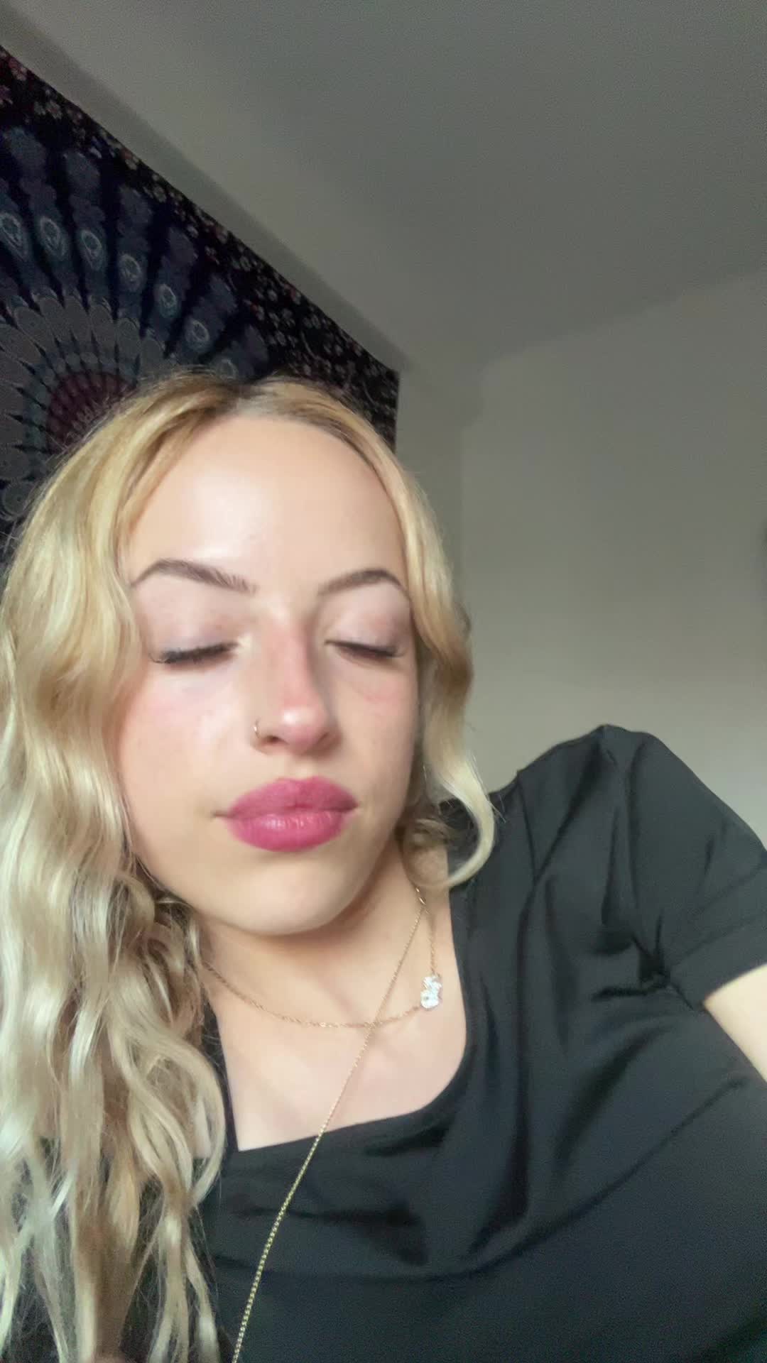 @ale🕸️