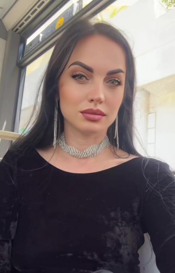 @Alina Elena156