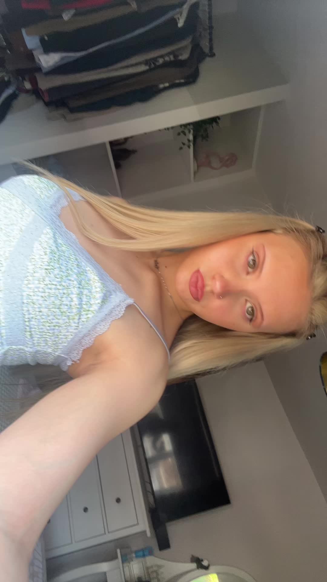 @Lolapriv11