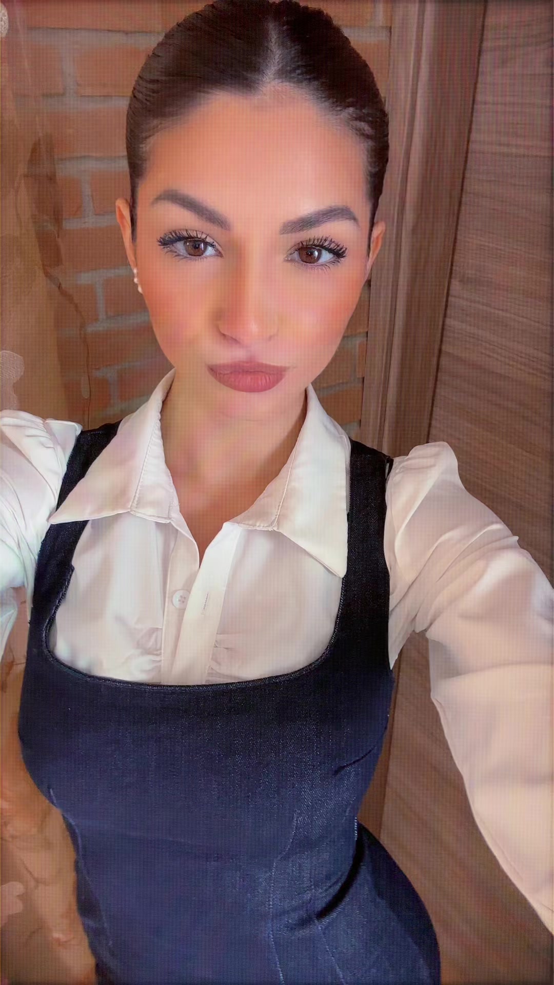@elenargiolas