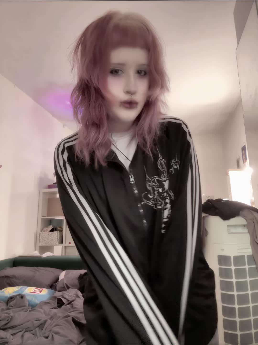 @авроня🏳️🌈