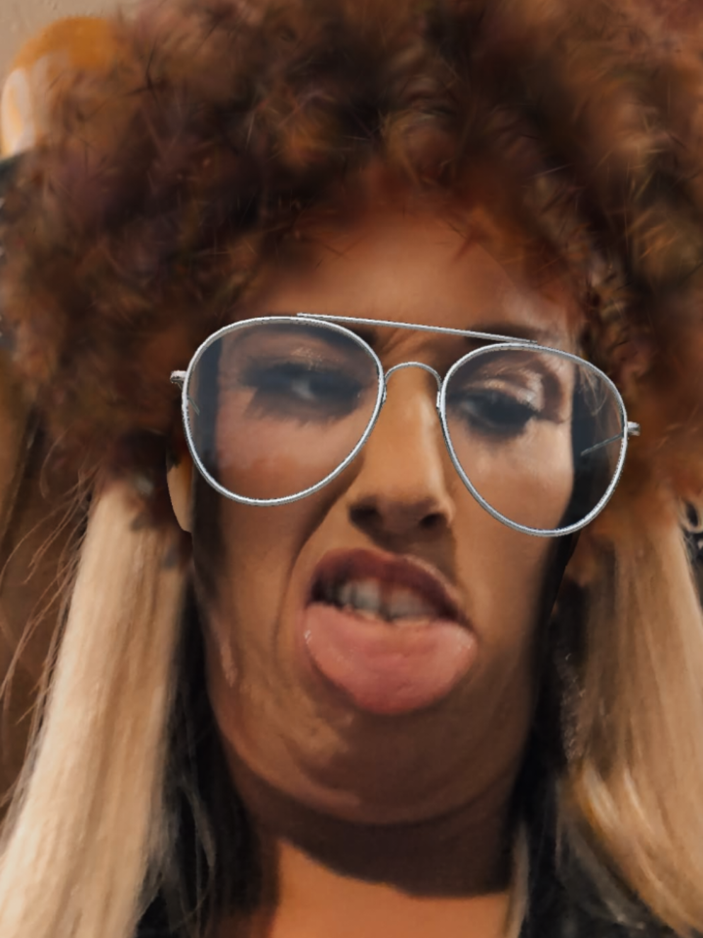 @caroline f
