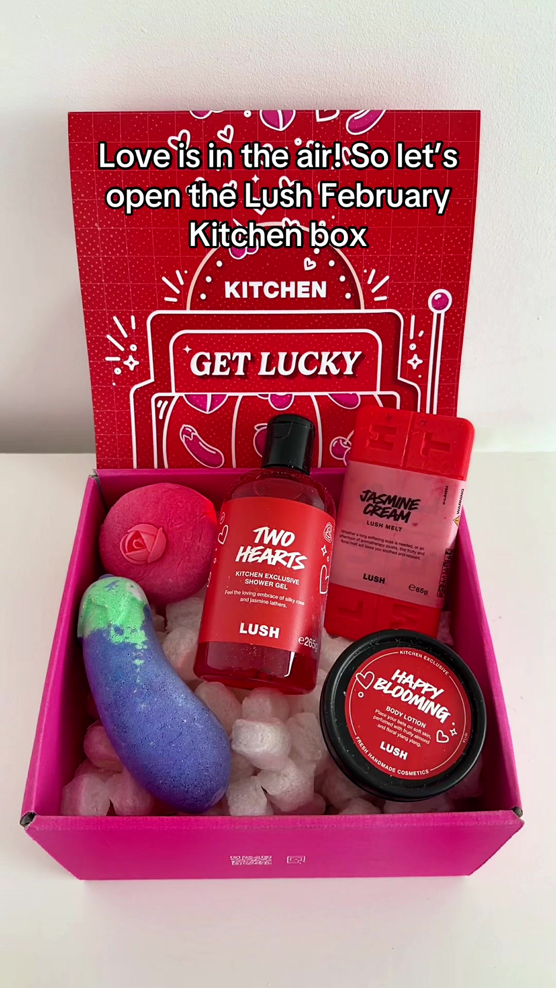 @Victoria - Lush Extraordinaire