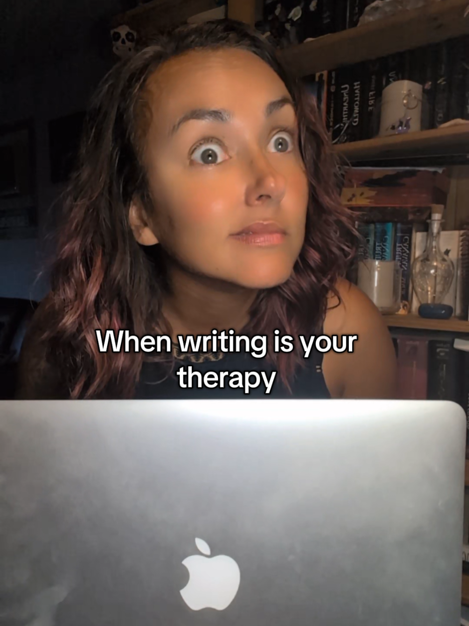 @Leila Kotori - Fantasy Author